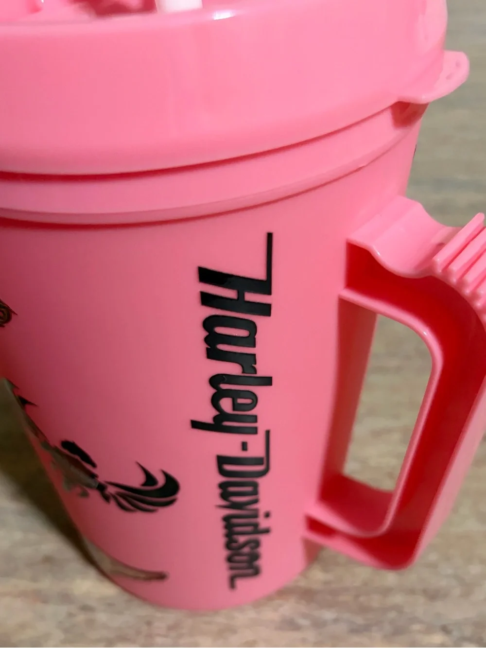NWOT Harley-Davidson Pink 34-OZ Travel Cup with White Straw
